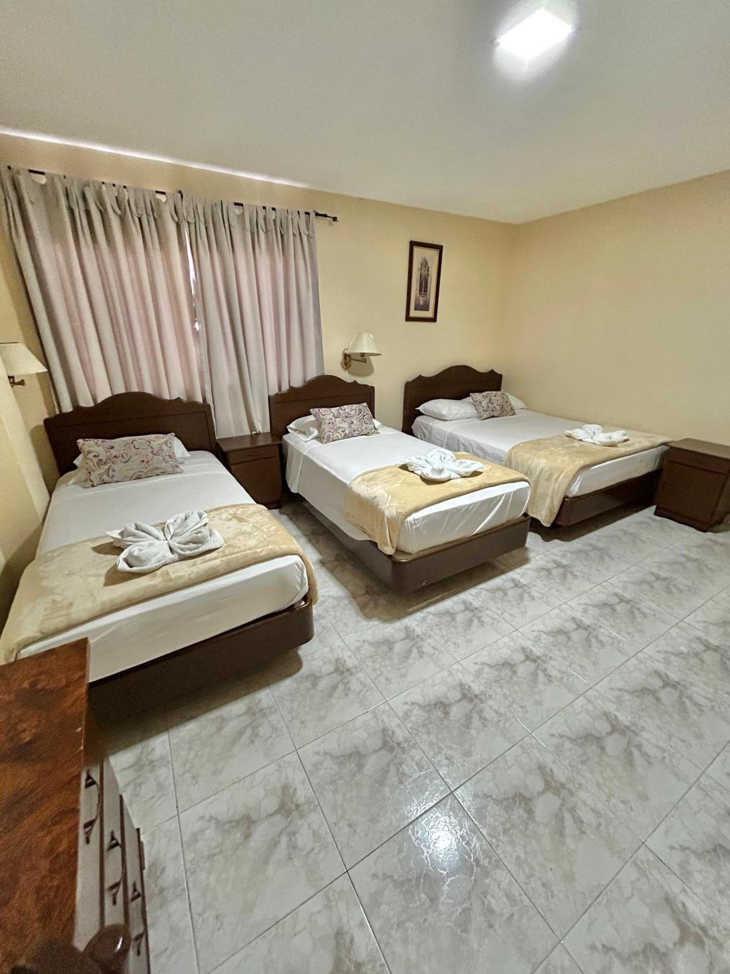 Hotel Madrid Chiriqui 다비드 외부 사진